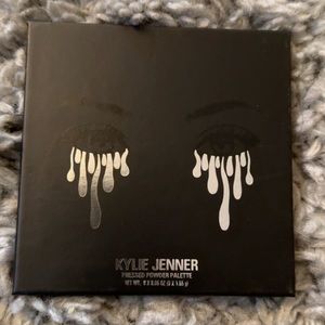 Kylie Jenner palette